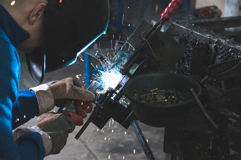 many jobs are available in metal fabrications|metal manufacturing jobs near me.